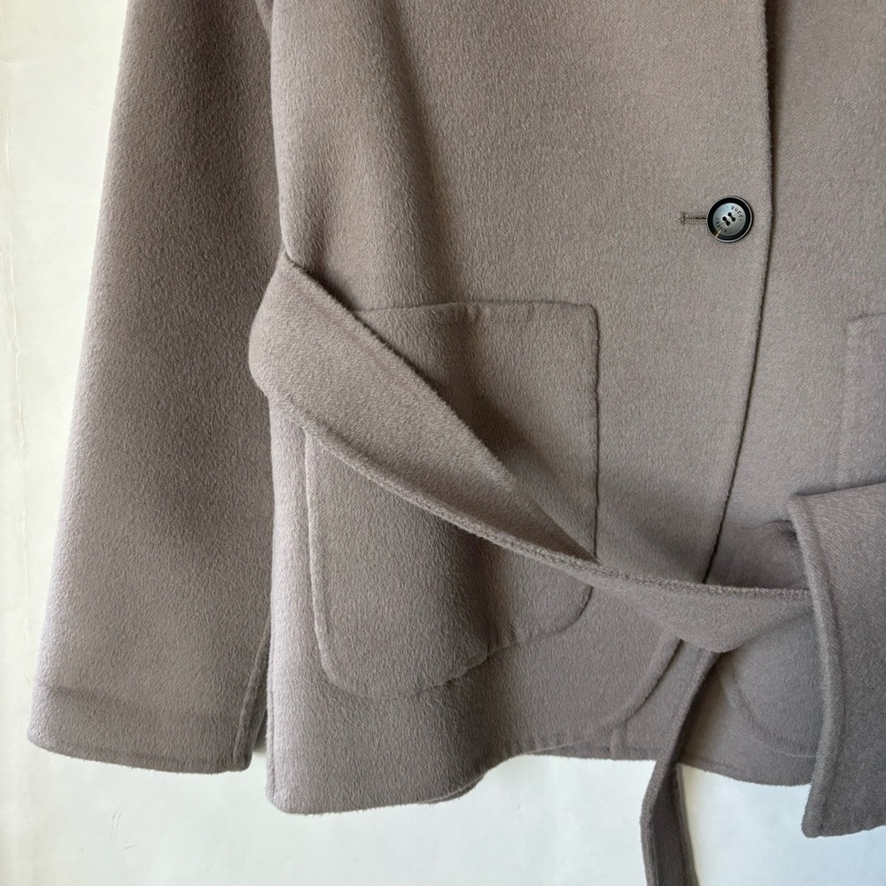 GUCCI Belted Blazer Jacket Neutral Gray Size 40 - Picture 8 of 17